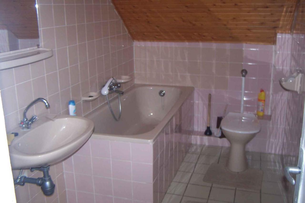 Holiday Home Balatonalmadi/Balaton 17936 Lucernas Luaran gambar